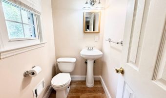 195 Colonial Dr, Barnwell, SC 29812