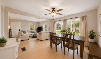 912 Greene St, Adel, IA 50003