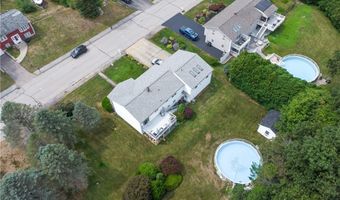 15 Driftwood Dr, Coventry, RI 02816