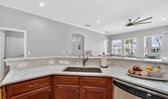 5722 SEA TROUT Pl, Apollo Beach, FL 33572