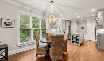 4856 Grandview Ct, Flowery Branch, GA 30542