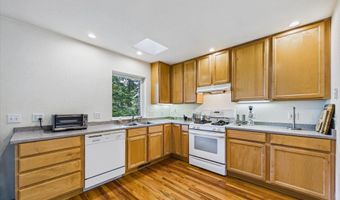 448 Tanglewood Rd, Arcata, CA 95521