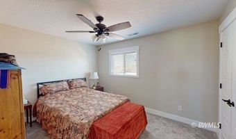 1107 E Old Glory Way, Big Water, UT 84741