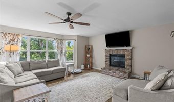 24 Hickory Ct, Arnold, MO 63010