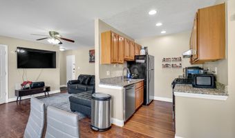 4943 AMERICANA Dr D-102, Annandale, VA 22003