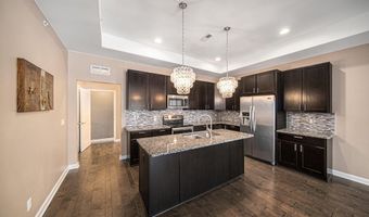 5610 Arbor Chase Dr, Ann Arbor, MI 48103