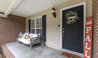 1204 Crestbrook Dr, Albertville, AL 35950