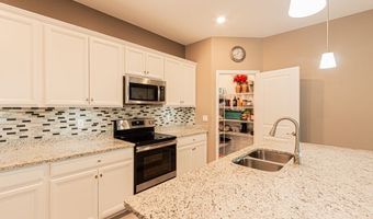 3943 E Hampton Cir, Alva, FL 33920