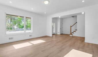 397 Southern Blvd, Bayville, NJ 08721