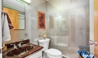 22 E 7TH St, Barnegat Light, NJ 08006