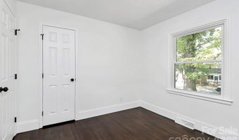 2038 Sandhurst Dr, Charlotte, NC 28205