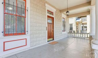17 E 33rd St, Savannah, GA 31401