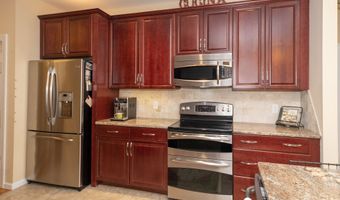 121 Sea Green Dr 121, Berlin, CT 06037