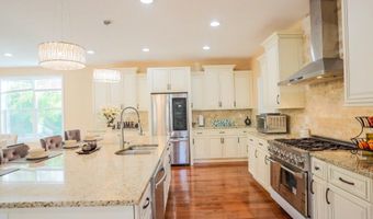 7313 BYRNELEY Ln, Annandale, VA 22003