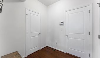 25541 EMERSON OAKS Dr, Aldie, VA 20105