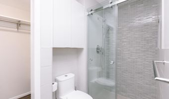 7 HAMILL Rd 7C, Baltimore, MD 21210