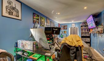 35 Grand St, Amsterdam, NY 12010