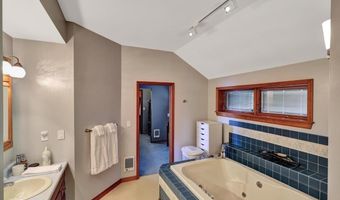 1360 Windmill Point Rd, Alburgh, VT 05440