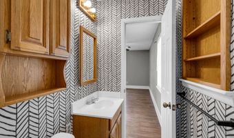 7105 Mandarin Dr, Biloxi, MS 39532
