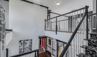 11 Macintosh Dr, Andover, NJ 07848