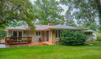 5241 Dommers Dr, Fitchburg, WI 53711