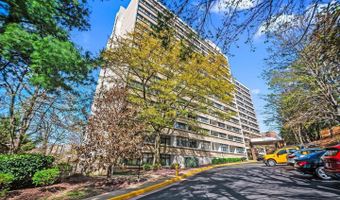 5911 EDSALL Rd 608, Alexandria, VA 22304