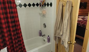 165 Clear Creek Rd, Cascade, ID 83611