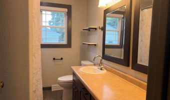 411 N 8th St, Akron, IA 51001