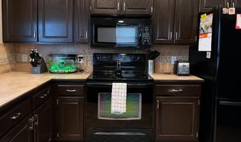 409 Brittany Ct, Aurora, MO 65605