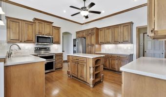 2304 Chestnut Ct, Augusta, KS 67010