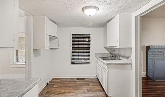 107 1st St, Barnesville, GA 30204