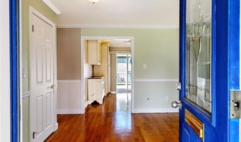 45 Countryside Dr, North Providence, RI 02904