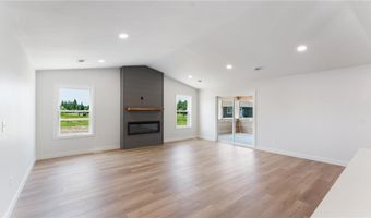 322 Old Glory Dr NE, Alexandria, MN 56308