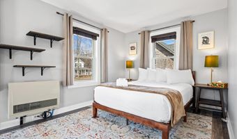 78 Ledgelawn Ave, Bar Harbor, ME 04609