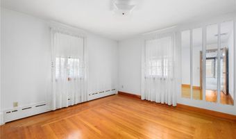 17 Jennie St, Cranston, RI 02920