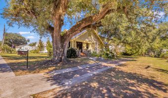 119 Washington St, Bay St. Louis, MS 39520