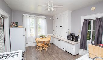 55 Sloane Ave, Amsterdam, NY 12010