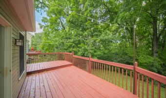 3085 N Foxridge Ct, Ann Arbor, MI 48105