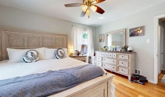 267 W Wyoming Ave, Absecon, NJ 08201