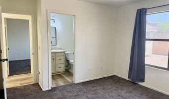 2358 E PEACH TREE Dr, Chandler, AZ 85249