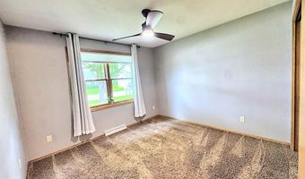 W5866 EASTER LILY Drive, Appleton, WI 54915