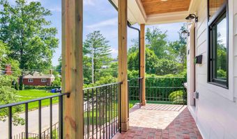 5617 23RD St N, Arlington, VA 22205