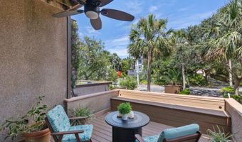 2058 BEACH Ave, Atlantic Beach, FL 32233