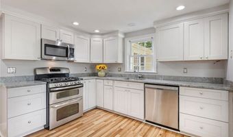 16 Elm Ave, East Providence, RI 02916