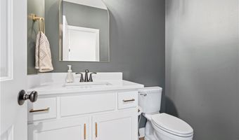 14616 Aspen Cir, Basehor, KS 66007