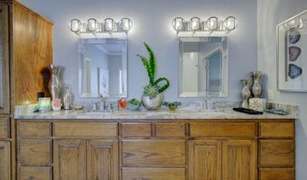 411 Porpoise Dr, Aransas Pass, TX 78336