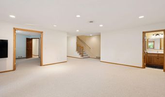 1300 26TH St SW, Austin, MN 55912