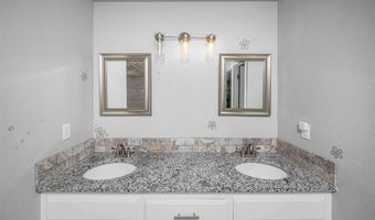 2608 NW 58th St, Lawton, OK 73505