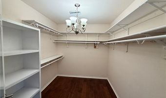 927 Jasara Cir, Baldwin City, KS 66006