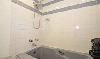 423 S PITT St, Alexandria, VA 22314